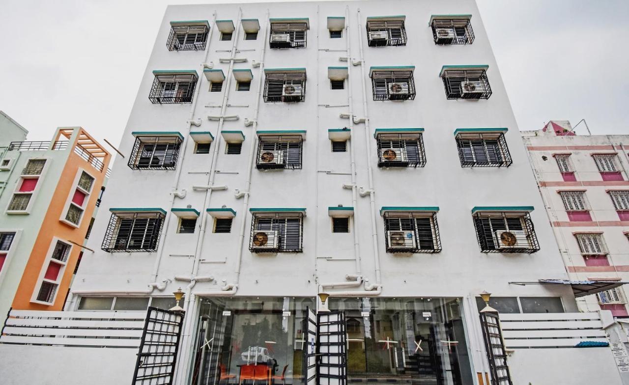 Flagship Hotel Eden Calcutta Exteriör bild